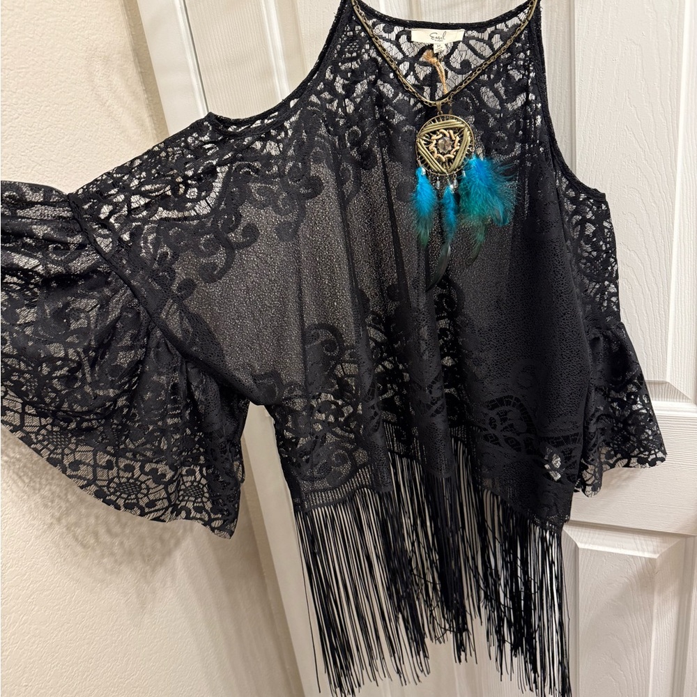 NWT M Easel Black Lace Top Tassel Fringe Boho Festival Feathers Dreamcatcher - Picture 3 of 4